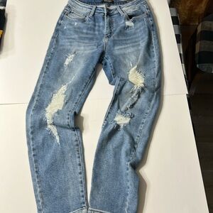 Judy Blue Los Angeles size 5/27 relaxed fit jeans distressed